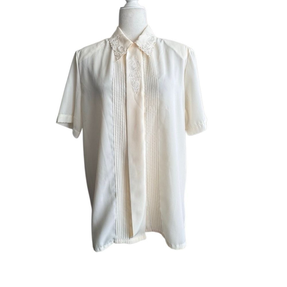 Claudia Richard Blouse Cream Short-Sleeve Pleated Button-Down Shirt SZ 10